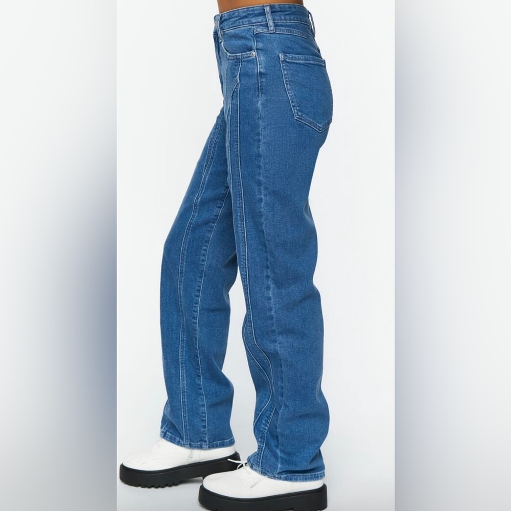 Recycled Cotton Seamed 90’s- Fit Jeans